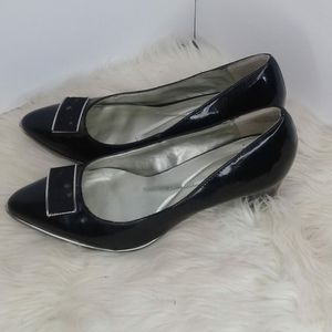 Andrew Geller Black Pumps Size 7 1/2 (170)